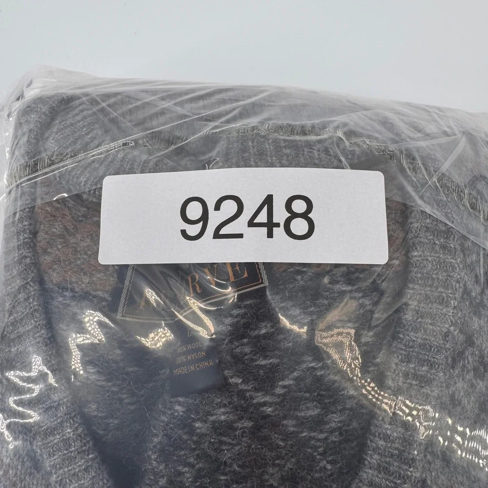 Jos A Bank Reserve Sweater Mens Large Grey Fair Isle Wool V-Neck 9248